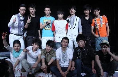 快乐男声 在线观看,激情燃烧的舞台对决! 第1张 快乐男声 在线观看,激情燃烧的舞台对决! 第1张