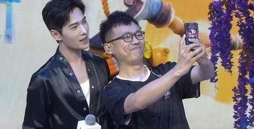 老王爆料新代言人视频,新代言人神秘亮相,精彩视频抢先看! 第1张 老王爆料新代言人视频,新代言人神秘亮相,精彩视频抢先看! 第1张